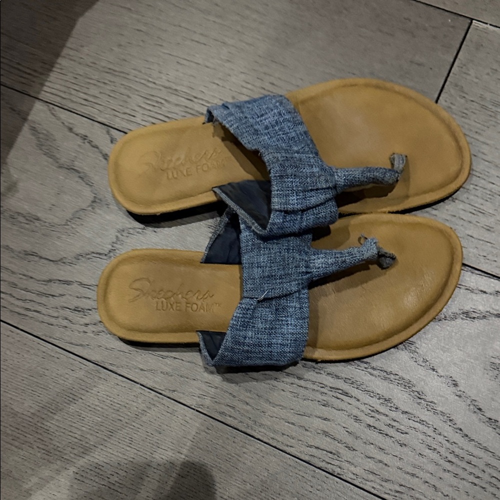 Skechers Blue and Tan Slide Sandals